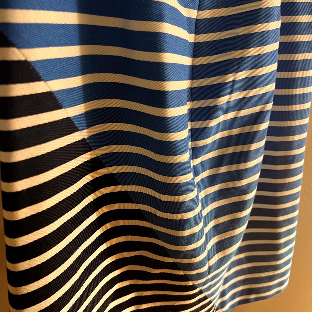 Size 2 JCtew multi color skirt. Brand new with tags
